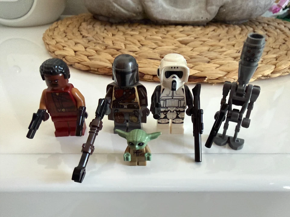 LEGO Star Wars 75292 The Razor Crest, photo 2 sur 3