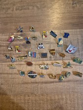 Lot De 34 Pin's Vintage De Collection Divers