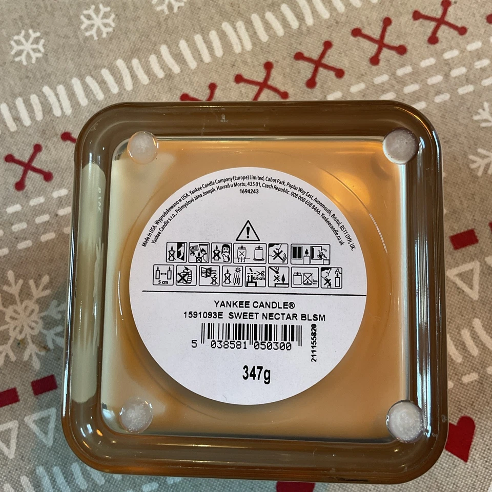 Yankee Candle Sweet Nectar Blossom Medium Elavation  3 wick 347g Candle  - Image 4 of 4