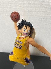 MONKEY D LUFFY figure LOS ANGELES LAKERS One Piece NBA MASTER Stars PIECE BANDAI