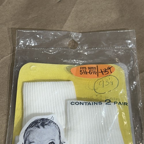 Vintage Gerber Stretch Socks For Baby Stretch Nylon NOS Fits 5 1/2-6 1/2 - Picture 3 of 6