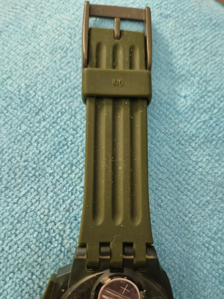 Nuevo Reloj Swatch Green Hero Cronógrafo Fecha Goma Silicona 45mm SUIG401 Foto 2 de 4