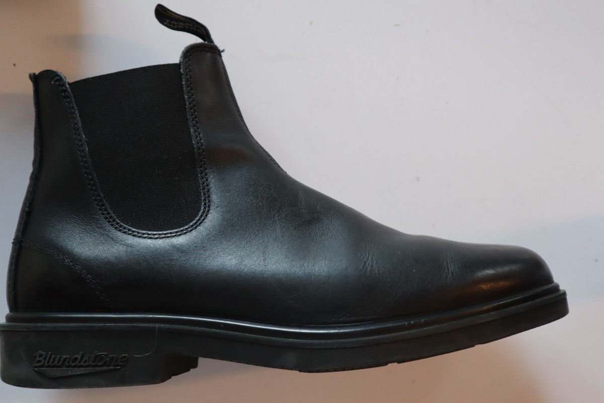 Black Leather BLUNDSTONE Chelsea Style Ankle Boots AU 10 or 