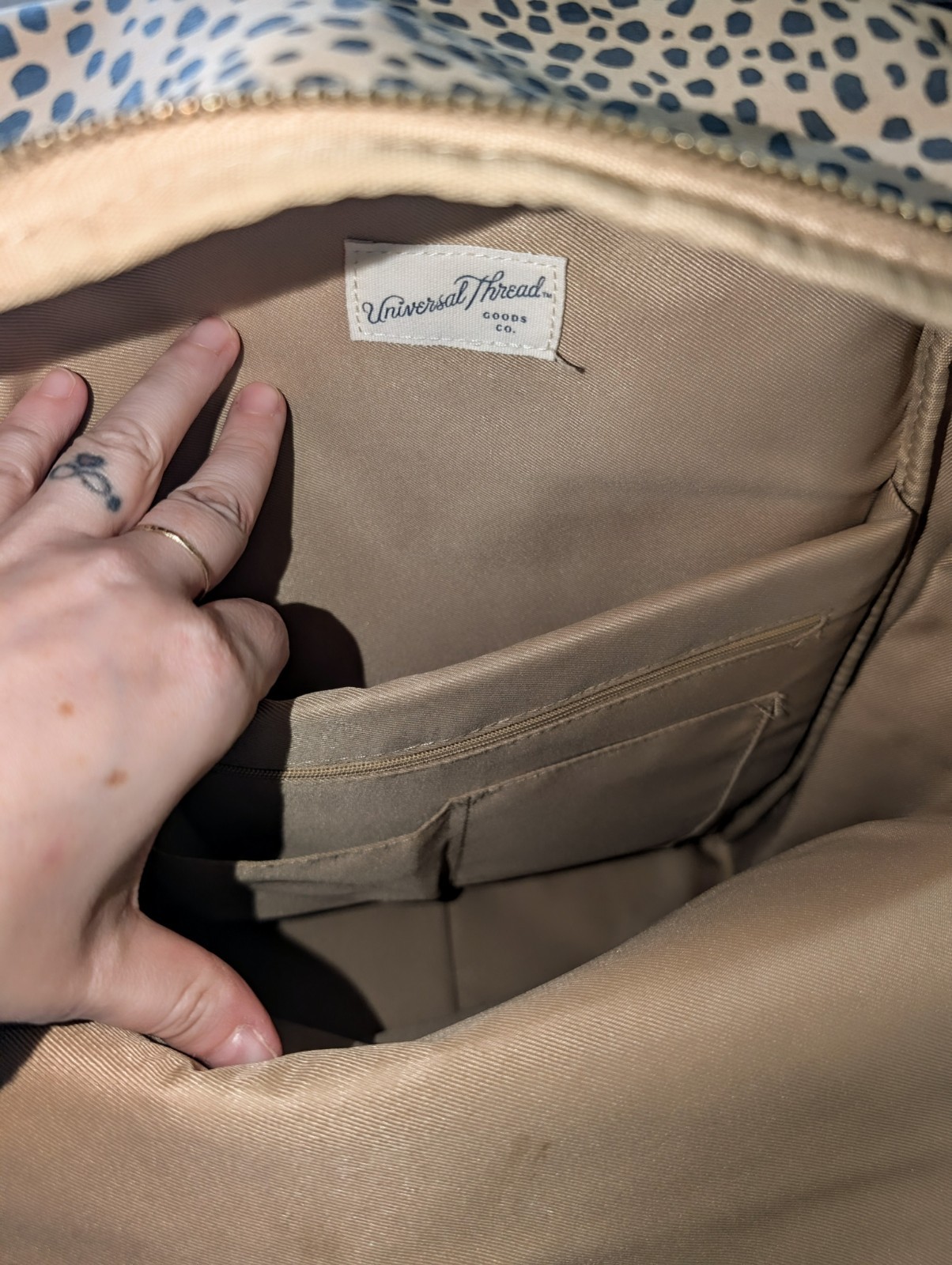 Universal Threads Leopard Print Canvas Backpack 1… - image 3