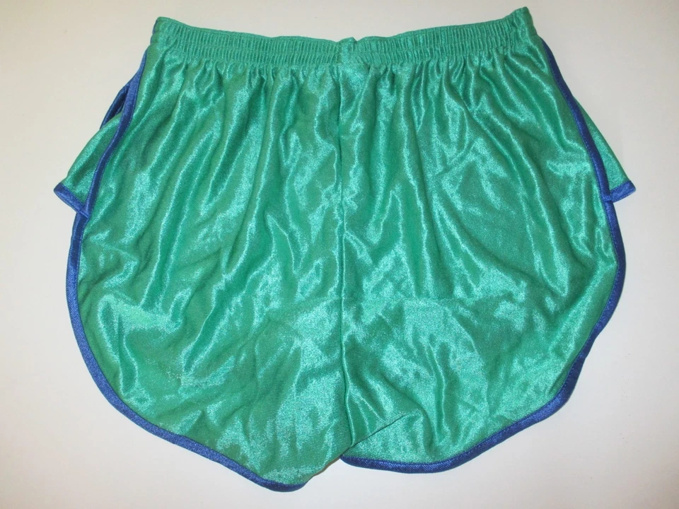 Short ADIDAS vintage sport VENTEX vert années 80 made in France femme 42 D 40 - Photo 3/3