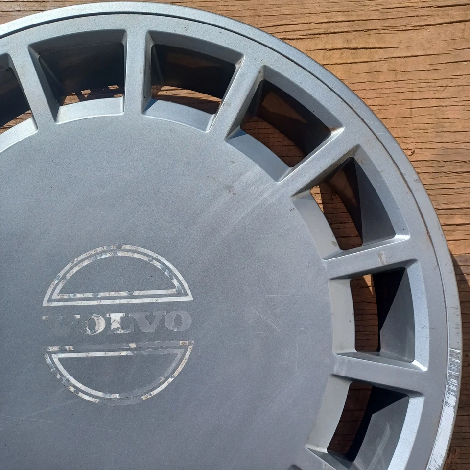 Tapacubos Volvo 740 940 960 1989-1994 se adapta a ruedas de 15 pulgadas, p/n 1392530, 62003 01 Foto 3 de 4