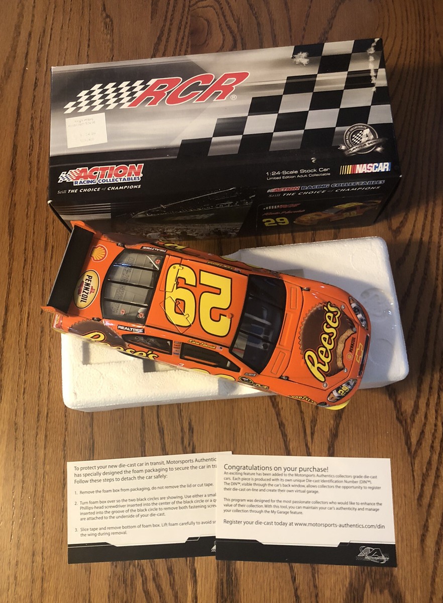 ACTION Kevin Harvick #29 Reese's 2010 Impala 1:24 Scale 1 of