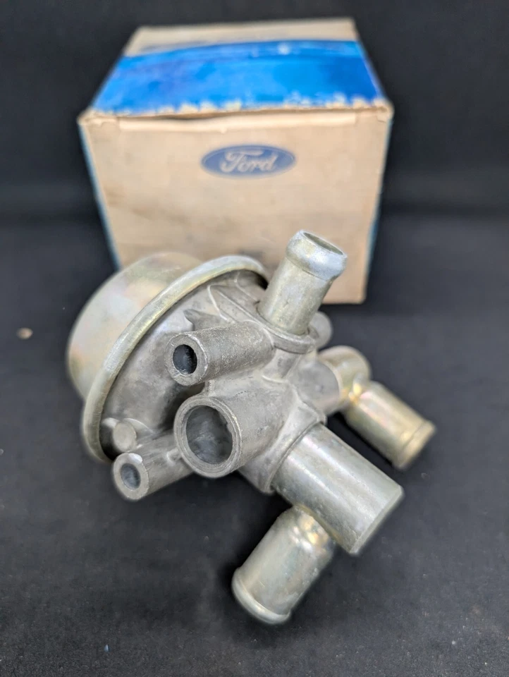 Ford E100 Econoline Van 240 T/E 1966 1967 Termactor Válvula Anti Contrainfuego Nuevo de Lote Antiguo Foto 2 de 4