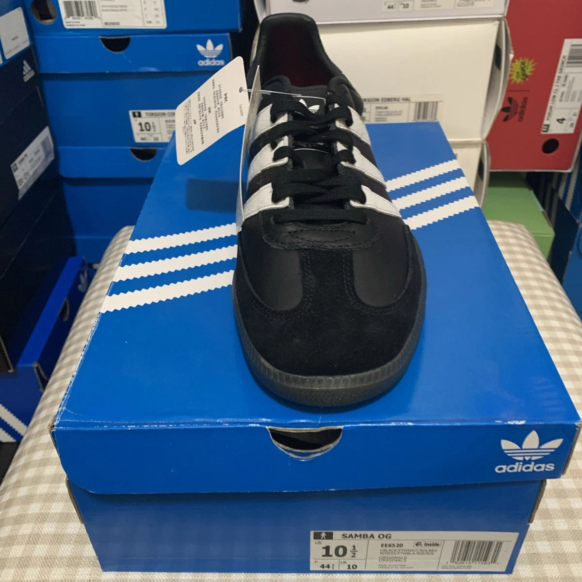 adidas gazelle silver green womens adidas Originals Predator Mundial x SNS - IE6244 | SNS main image 1