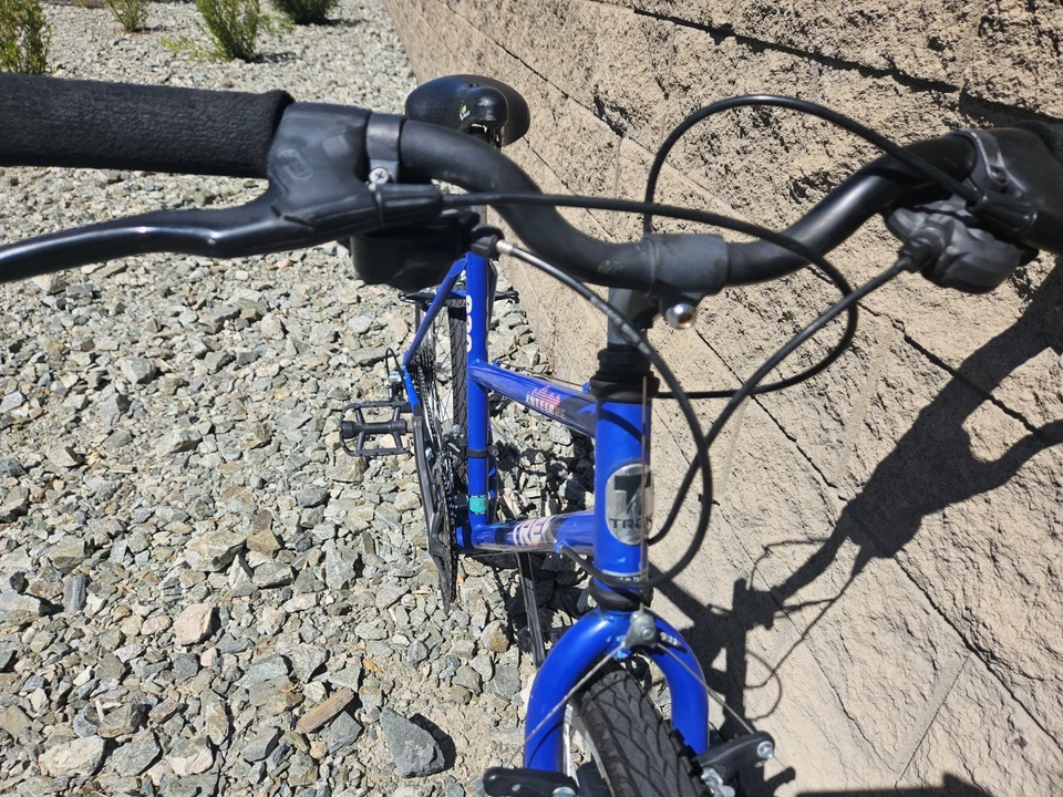 Vintage Trek 820 Antelope Step-through Mountain Bike Cr-Mo 21 Speed 26" Wheels - Image 2 of 4