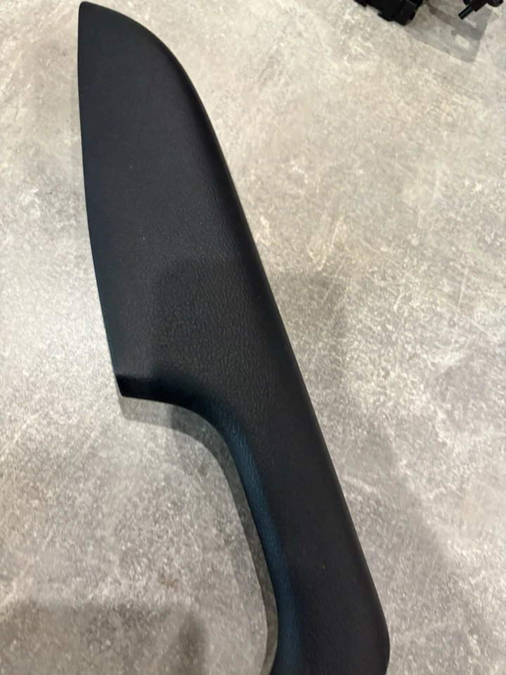 Toyota Prius 2016 pasajero puerta trasera derecha reposabrazos panel cubierta 74250-47010 OEM Foto 3 de 4