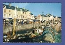 Comic / postcard postcard postcard -> Port-en-Bessin "Le Marche au Poisson" Calvados / 14