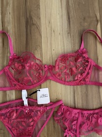 Agent Provocateur Sparkle Hot Pink  Bra s 36DD , Suspender S 3 , Brief S 3 Set