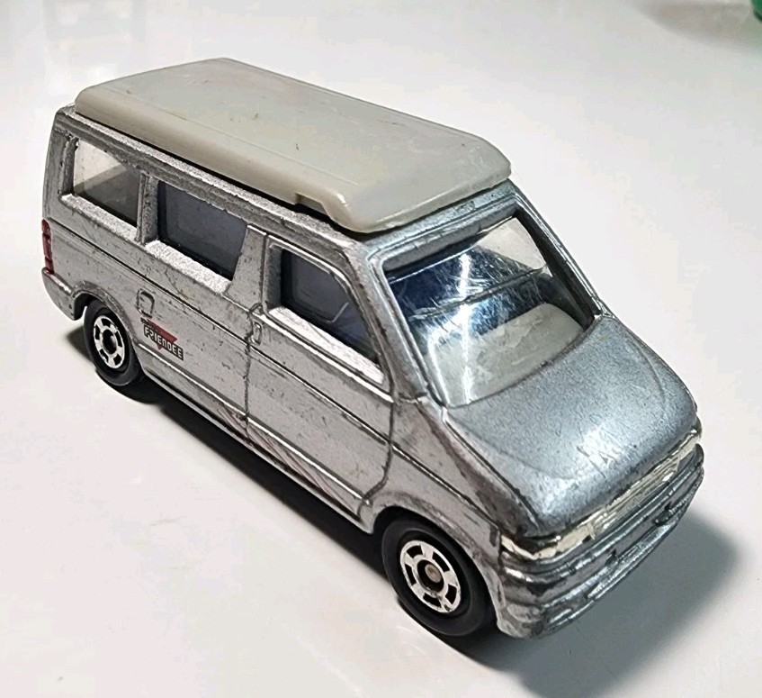 1995 Tomy Tomica #23 Silver Mazda Bongo Friendee 1/64 Diecast
