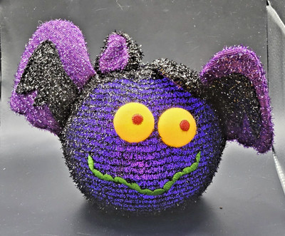 Avon Light Up Color Changing Bat Decoration Halloween 2012 LED Tested Works 5''