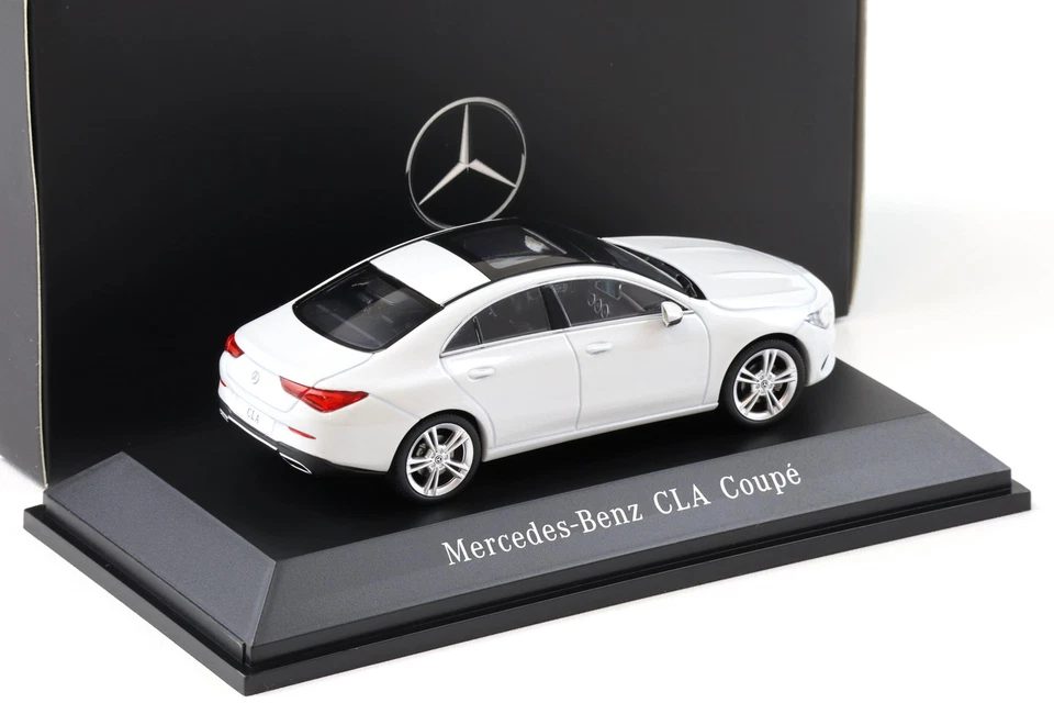1:43 Spark Mercedes CLA Coupe C118 Digitale Bianca 2019 VERSIONE DEALER - Immagine 2 di 3