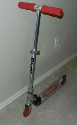 RED Razor A Kick Scooter for Kids Lightweight Foldable Adjustable