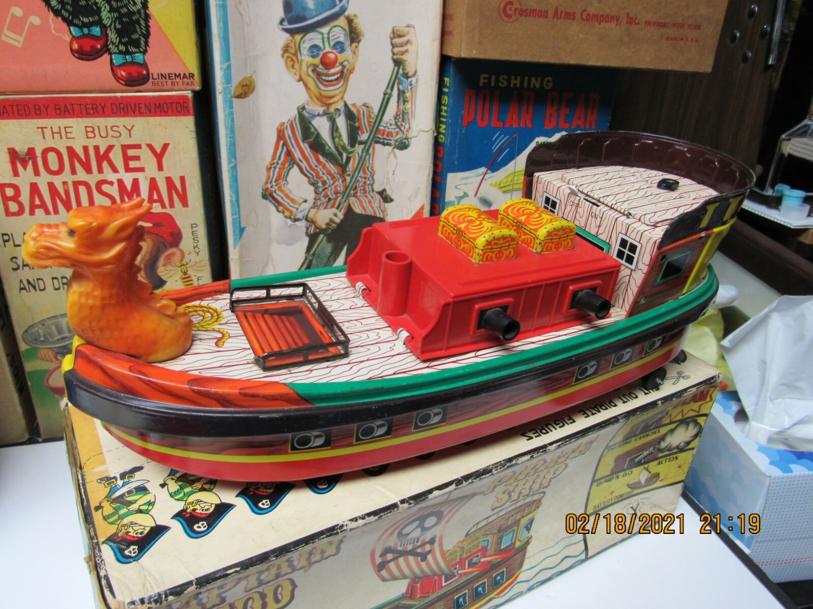 CAPTAIN KIDD PIRATE SHIP TIN BATTERY OPERATED IN BOX W/ INSERTS WORKS JAPAN 50s 