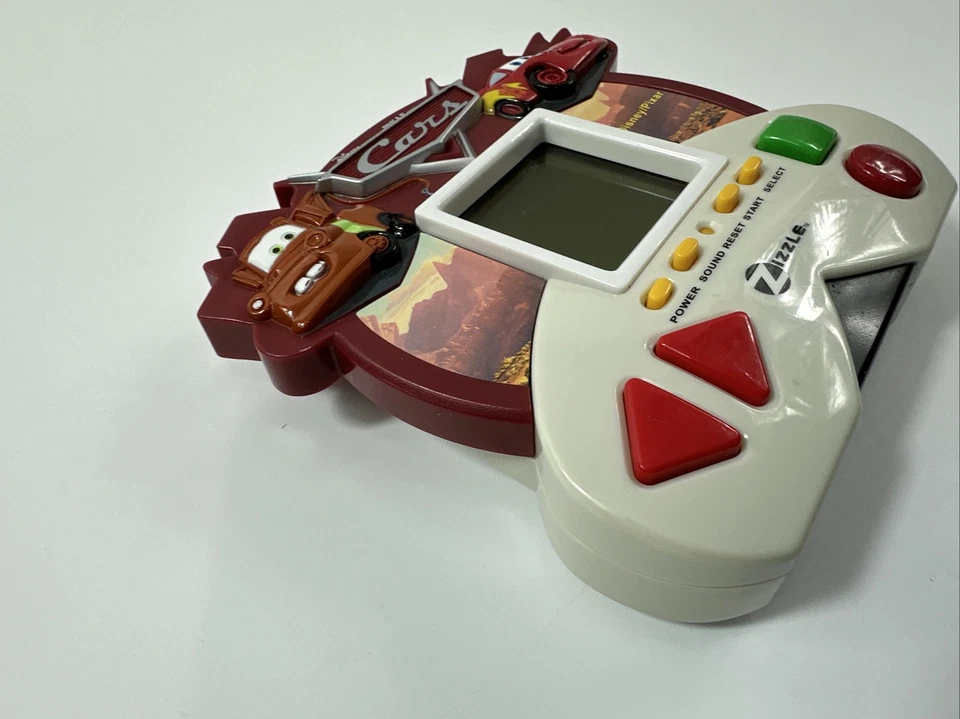 Disney Pixar Cars Portátil Electrónico 5 en 1 Juego Zizzle Funcionando 2007 Foto 3 de 4