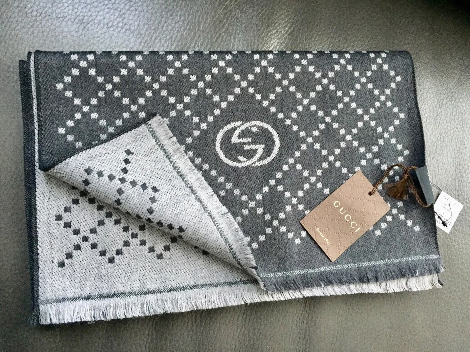 NOUVEAU LOGO GG réversible 100 % laine et imprimé diamant charcial/gris écharpe luxe