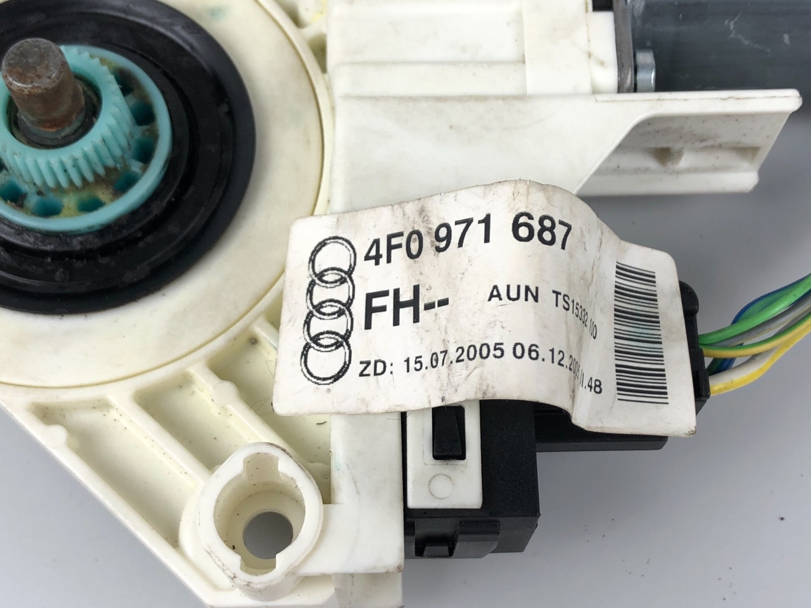 Audi A6 S6 C6 Front Left Driver Door Window Regulator Control Motor