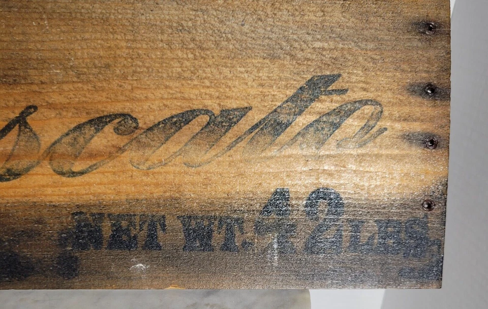 Red de mano para caja de vino Cry Baby Moscato con 42 lb madera pintada hecha a mano decoración de pared Foto 4 de 4