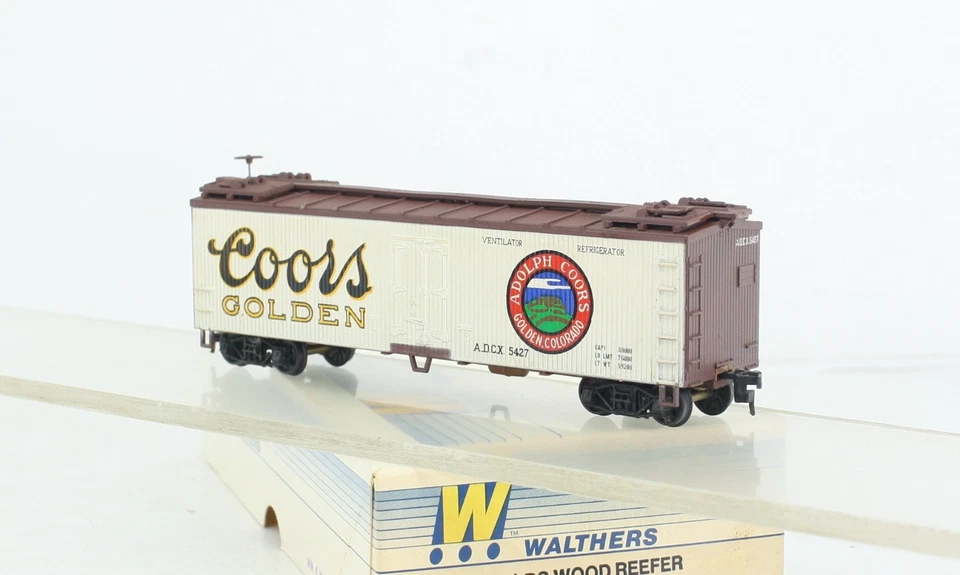 HO Walthers 932-2467 Coors Beer 40’ Billboard Wood Reefer Built Excellent - Image 3 of 4