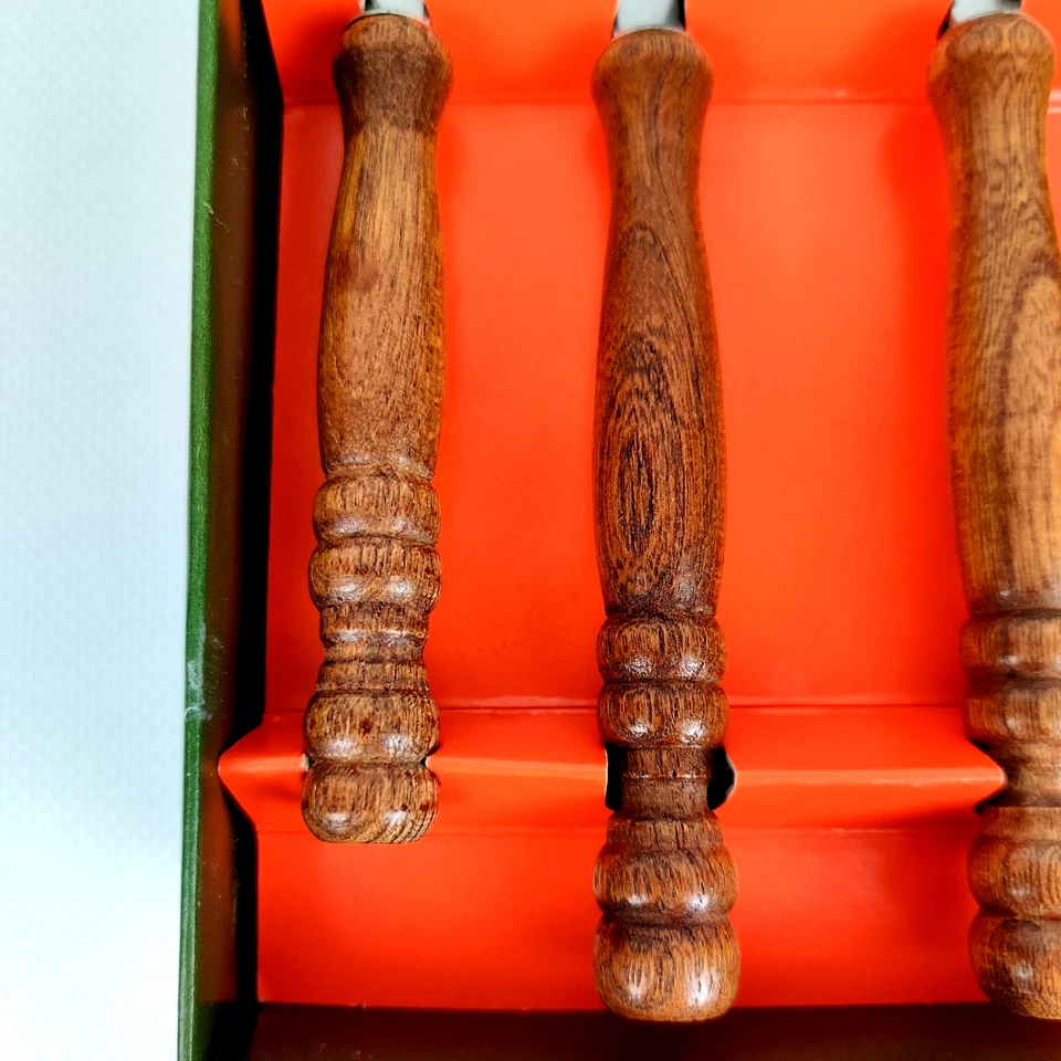 Vintage 70er Besteckgarnitur Rustikal 24-tlg mit Holzgriffen – OVP, unbenutzt - Bild 4 von 4