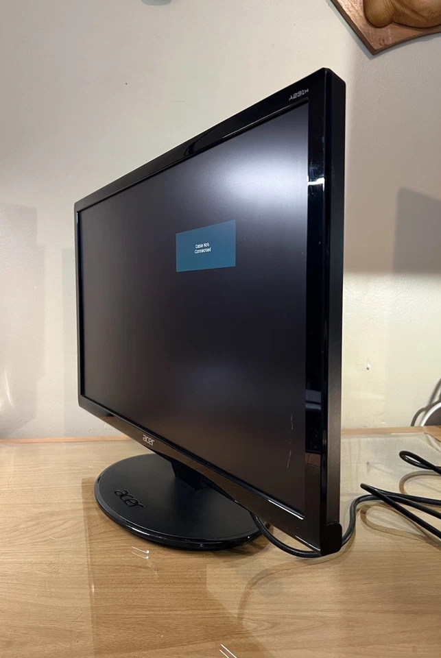 Acer A231H 23” Widescreen LCD Monitor with DVI & VGA Ports - Image 4 of 4