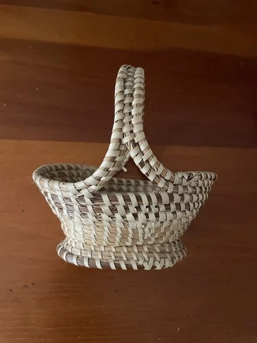 Sweetgrass Gullah Basket, Handmade, Charleston, SC