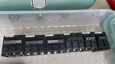 Westinghouse 3 pole and 2 pole  bolt on Circuit Breaker 240V