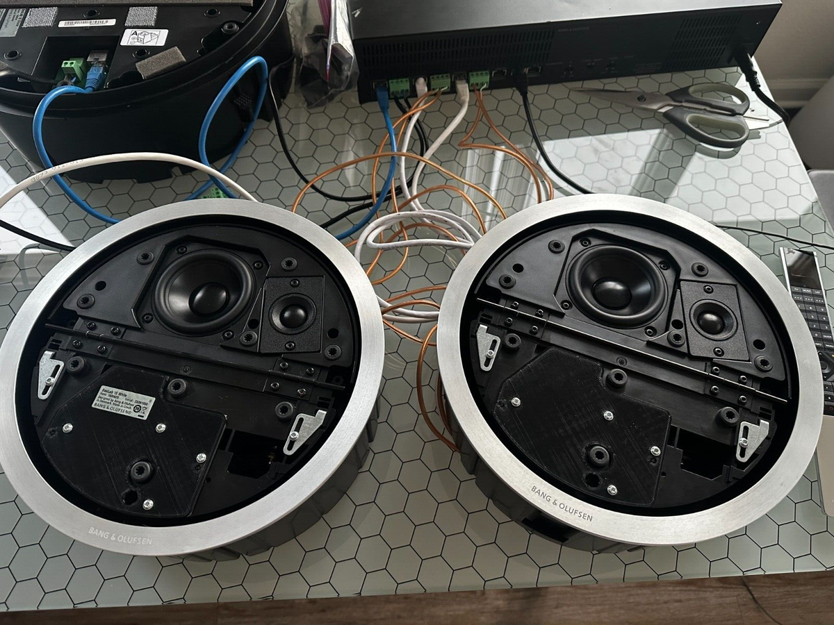 Bang & Olufsen B&O BeoLab 15 16 White Aluminium Wall Speakers set