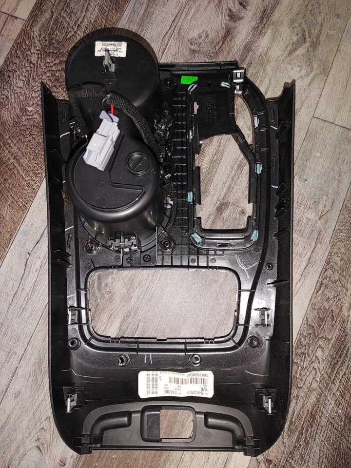 Bisel Mopar 5VK203A5AF-2020-2021 Jeep Grand Cherokee... Foto 2 de 4