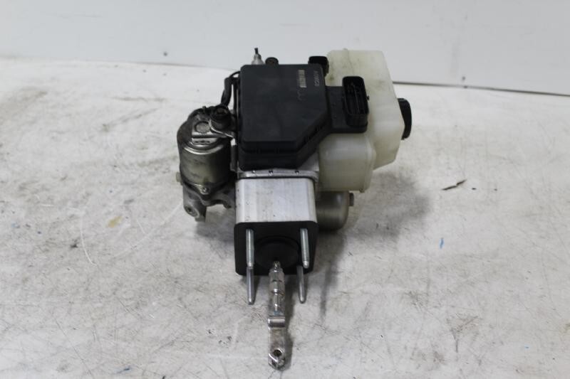 2020-2022 Nissan Frontier Brake Booster Pump Assembly OEM