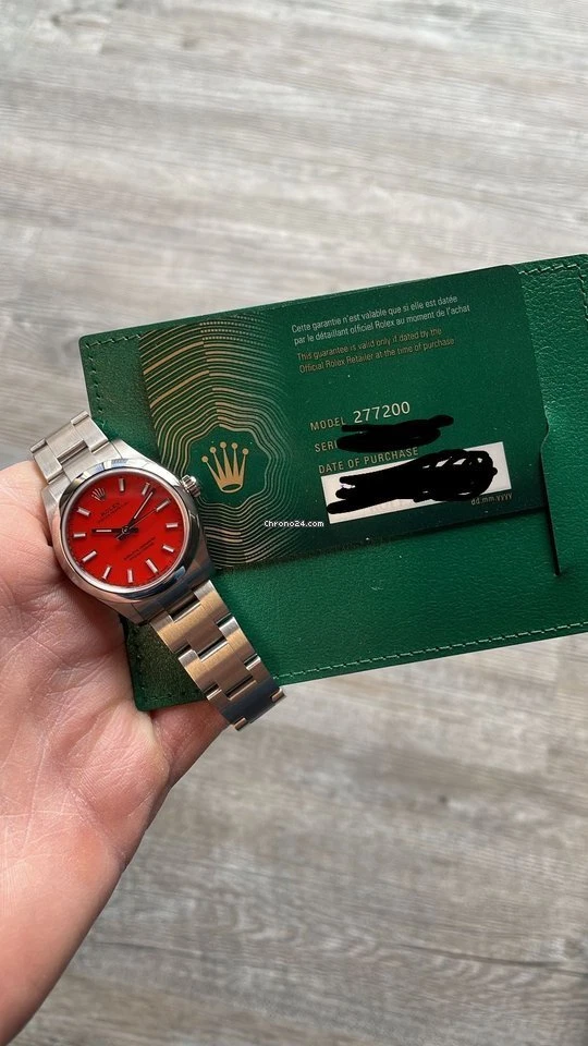 Rolex 277200 Oyster Perpetual 31 mm esfera roja bisel abovedado pulsera Oyster