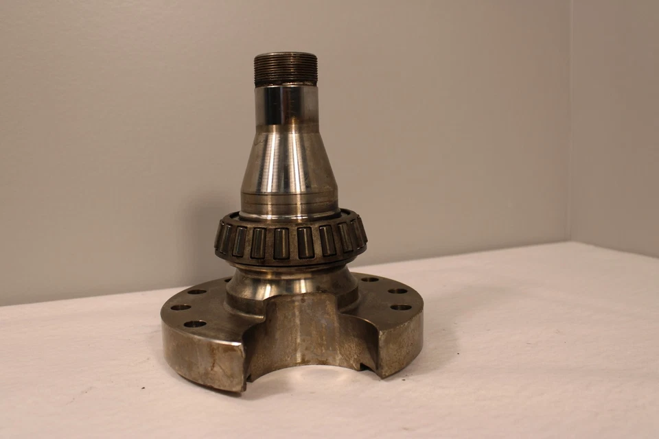 Used Doosan Drive Axle Spindle GC25P-5 Daewoo A218951 - Image 3 of 4