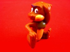 1984 Seria D TAO i jego przyjaciele MAŁPY KIKI siedzi ciemnobrązowe