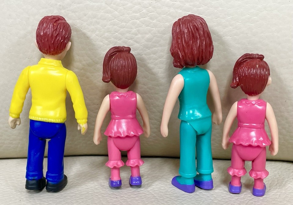 Kid Connection Dollhouse Figures Mom Dad Girl Daughter Twins Posable