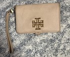 Tory Burch Britten Wallet Wristlet Color Tan — photo 1