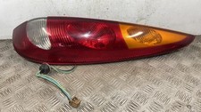 Feu arrière Nissan ALMERA