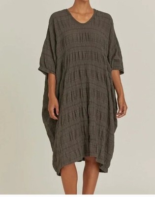 BLACK CRANE Sz S Small Crinkle Textured Rec Dress Taupe Brown