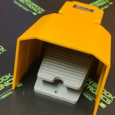 365LR4009A - ROYAL SOVEREIGN - LARGE FOOT PEDAL aluminum case foot pedal switch