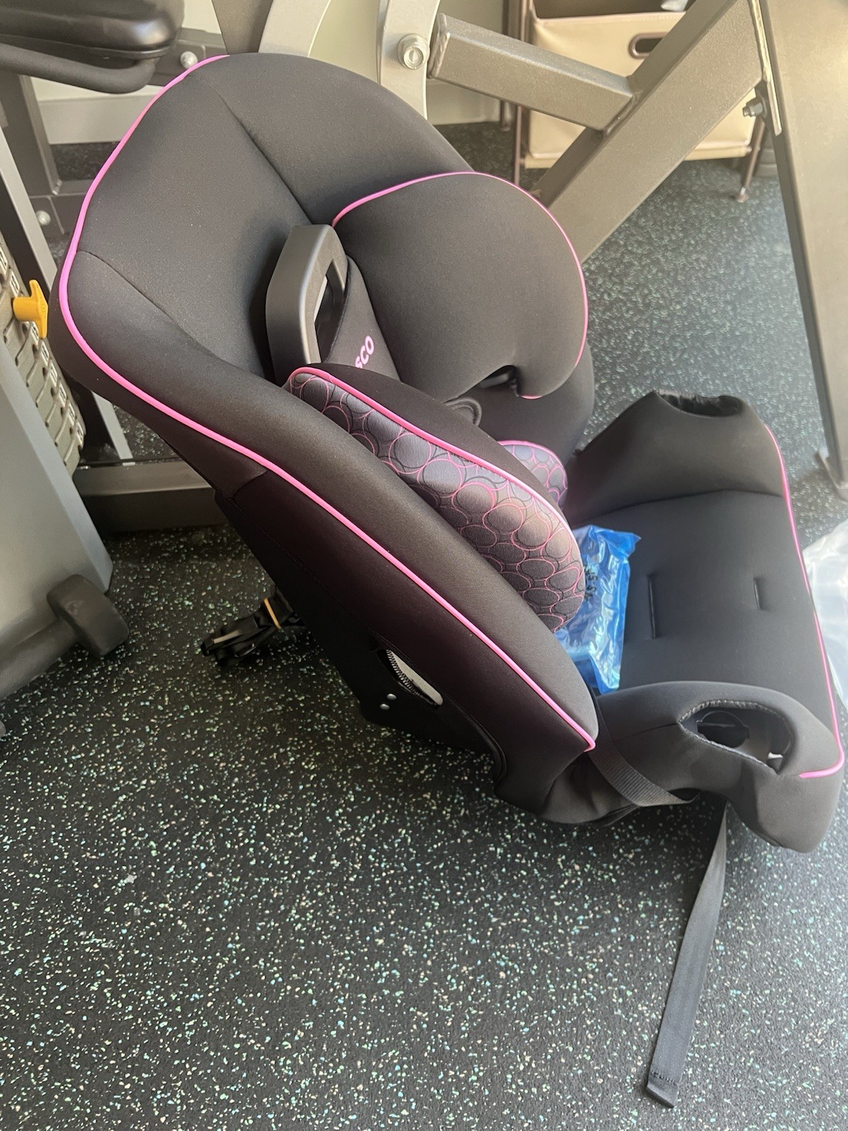 All-in-one convertible car seat for infants and toddlers, unisex