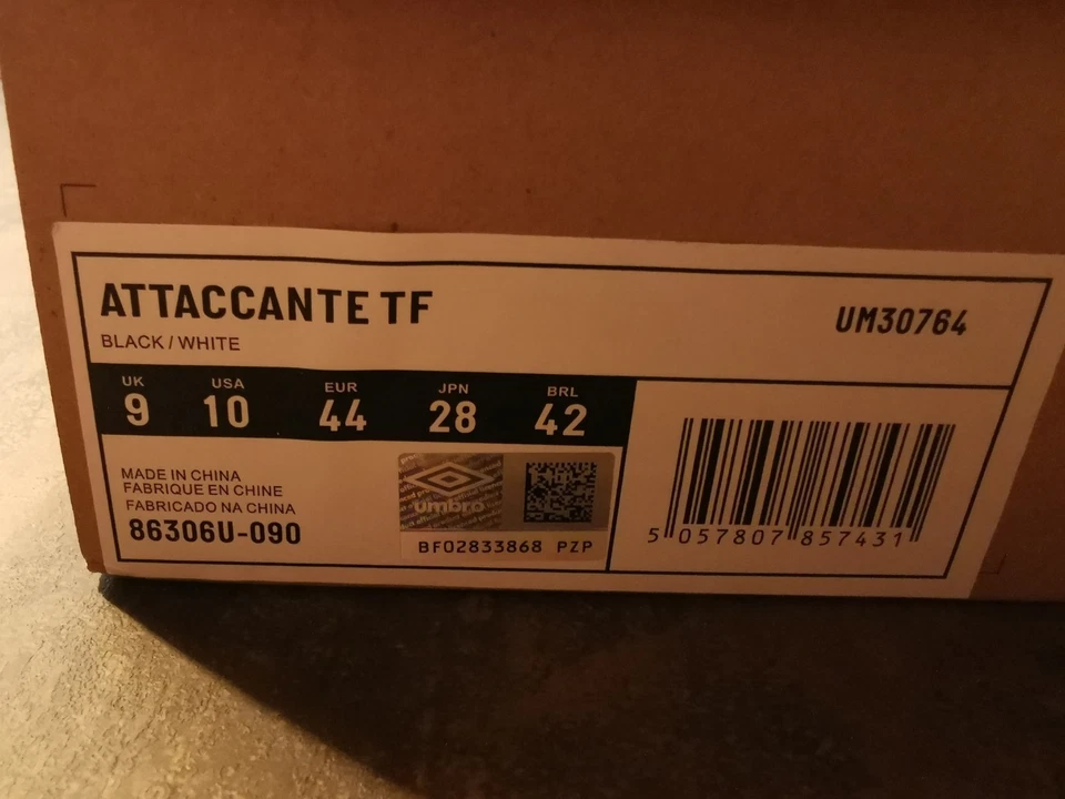 Umbro Fussballschuhe Herren, Größe 44 - Bild 3 von 3