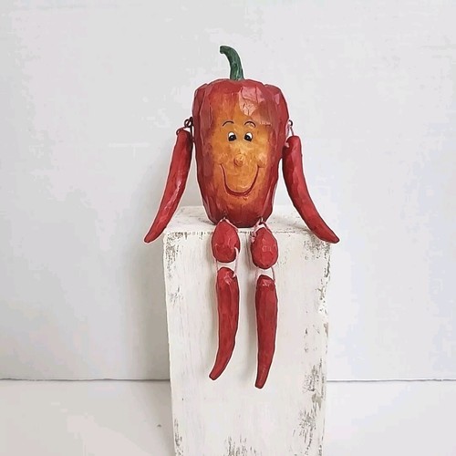 Estatuilla antropomórfica de pimiento rojo estante cuidador brazo colgante pierna resina vegetal - Imagen 13 de 13