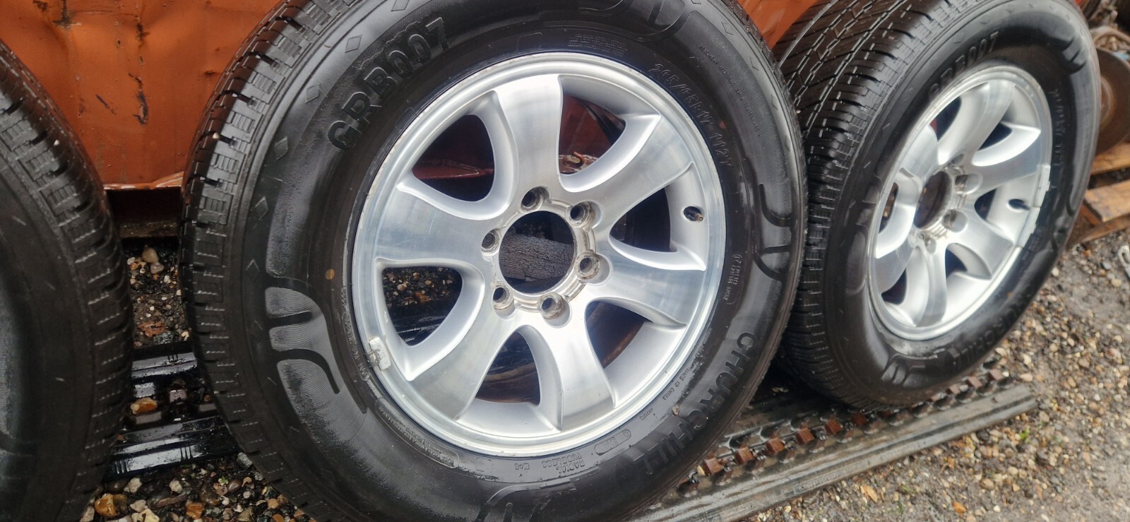 Land Cruiser Wheels & Tyres 17" Alloy 6x139.7 265/65 R17 LC 120 Good