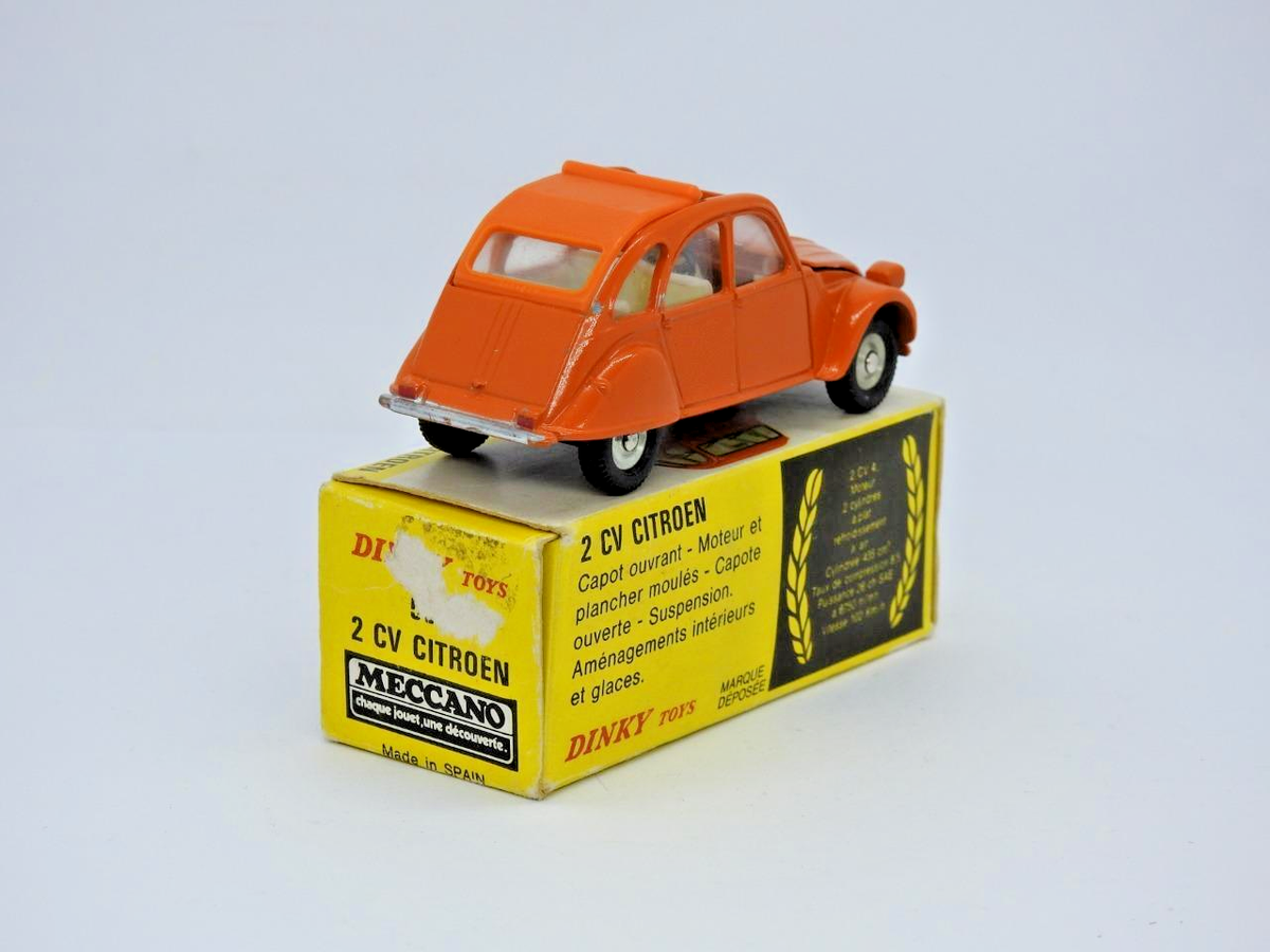 ちかちゃん　DINKY TOYS 500「2CV CITOROEN French Dinky Toys 500 Citroen 2cv 1966 Virtually Mint/Boxed