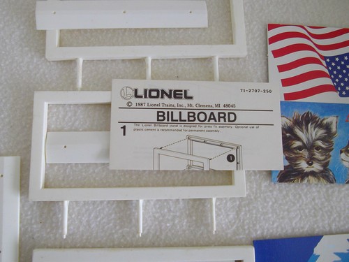 LIONEL 6-12707 BILLBOARDS NIB - Picture 5 of 5