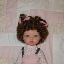 Playhouse VICKIE Doll Wig SZ 8/9 LT BROW Full Head of Curls/2 Tiny Ponytails NWT