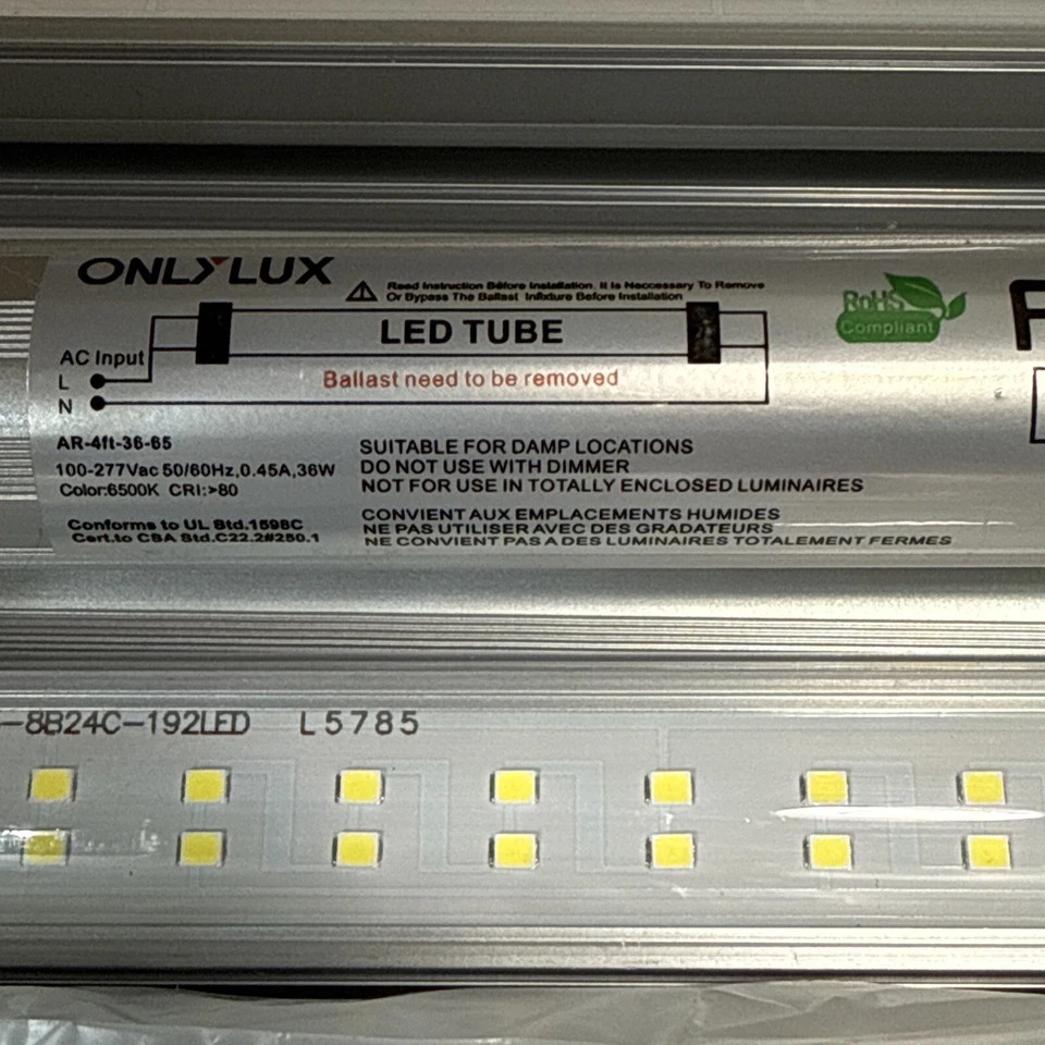 Paquete de 50 bombillas Onlylux T8 4 pies 6500K luz diurna, 5000 lúmenes, cubierta transparente Foto 3 de 4